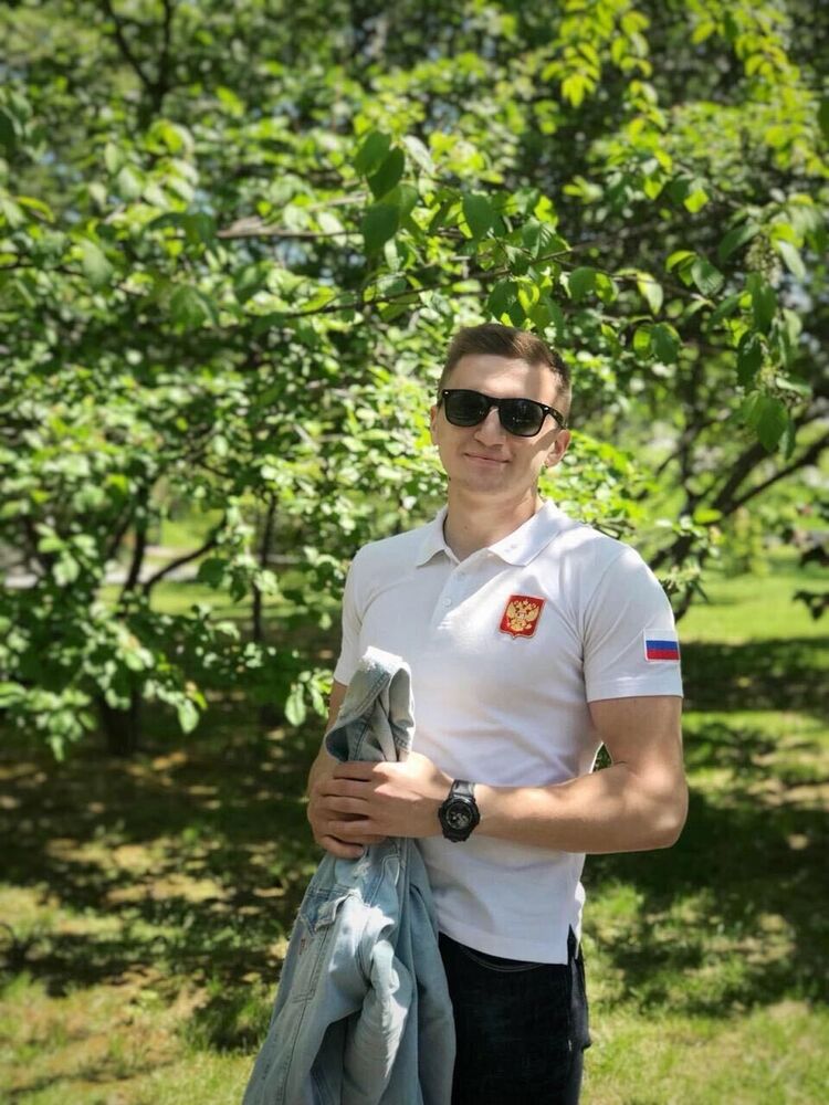  36681354  Peter, 31 ,    