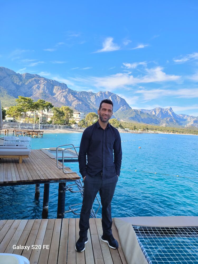  ,   Mehmet, 37 ,   ,   