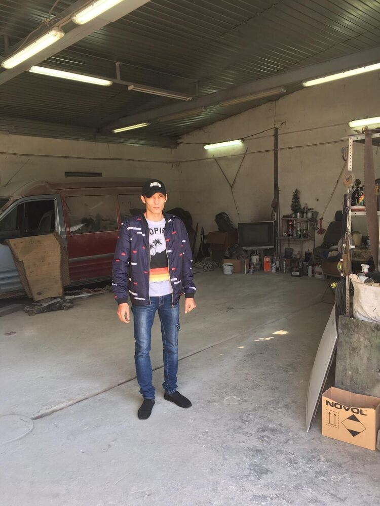  44274064  , 36 ,    -