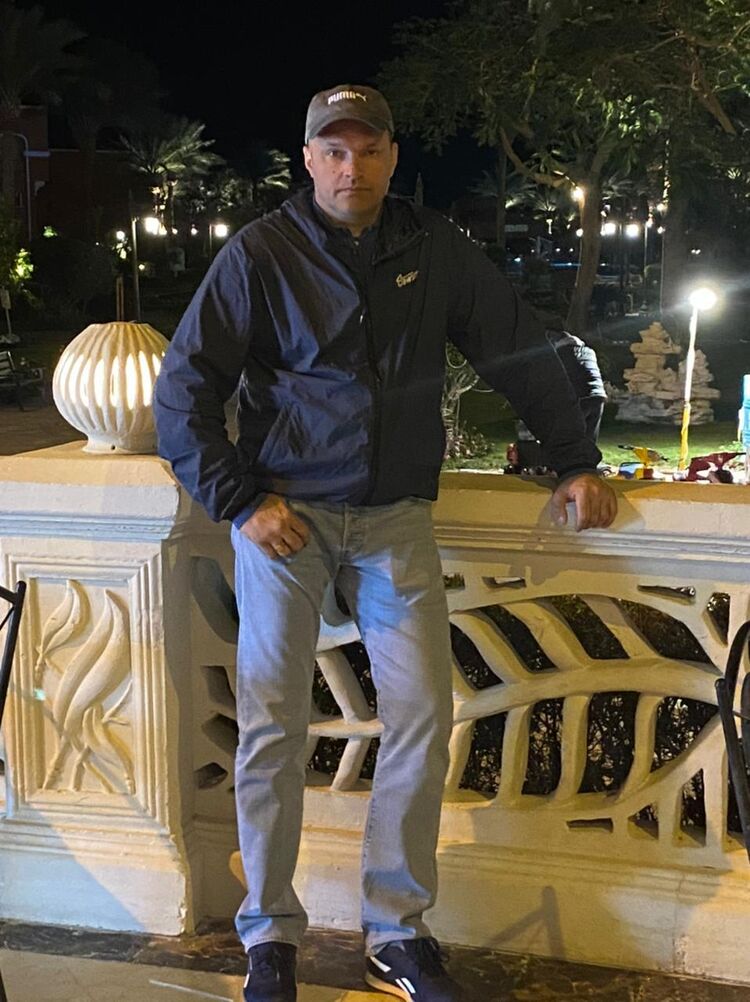 ,   Alexey, 47 ,   ,   , c , 