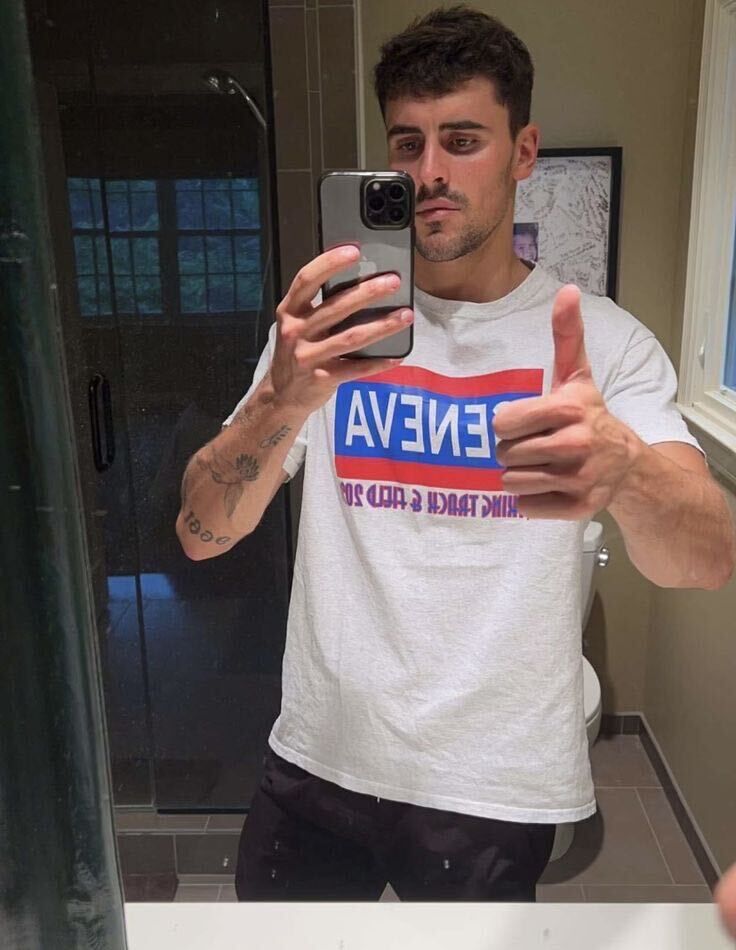 ���� 49973984 ������� ����, 26 ���, ���� ���������� � Praha