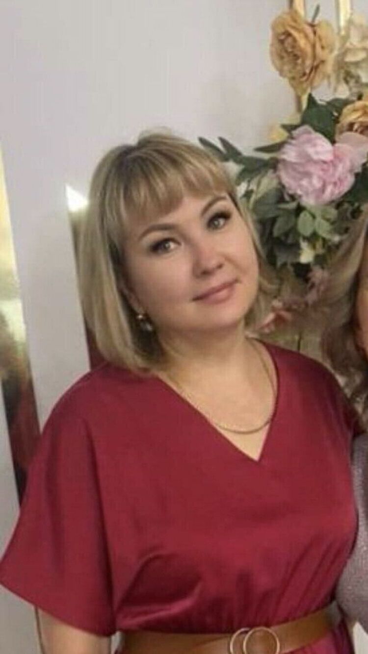  37844584  , 49 ,    