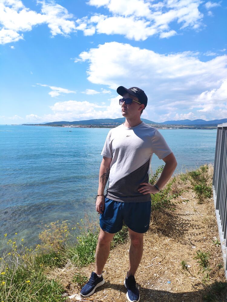  31017174  Alexey, 30 ,    