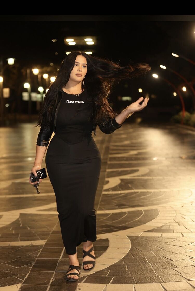  48726374  Zara, 29 ,    