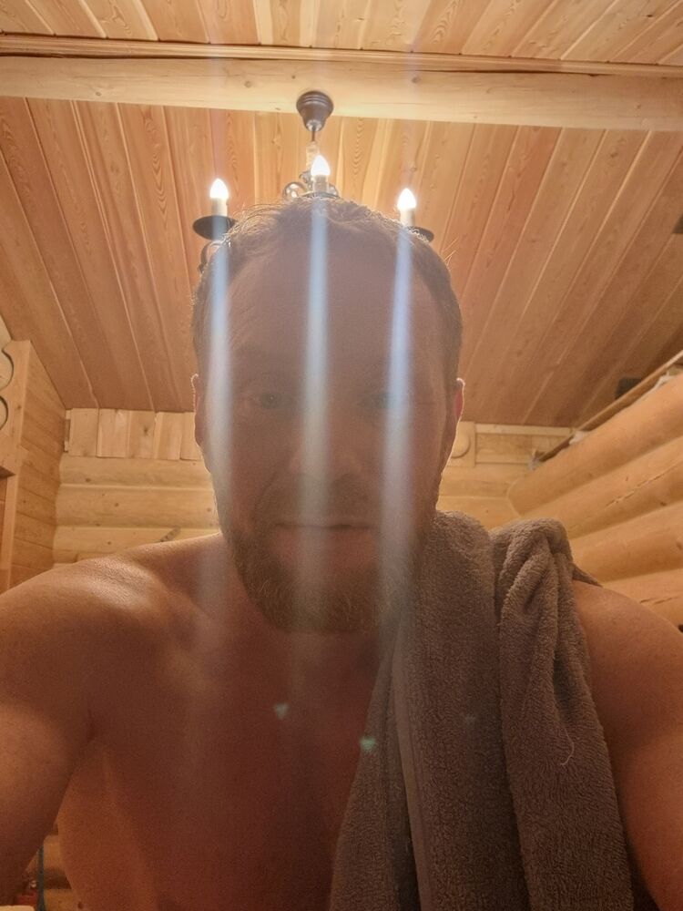  33577934  , 44 ,    