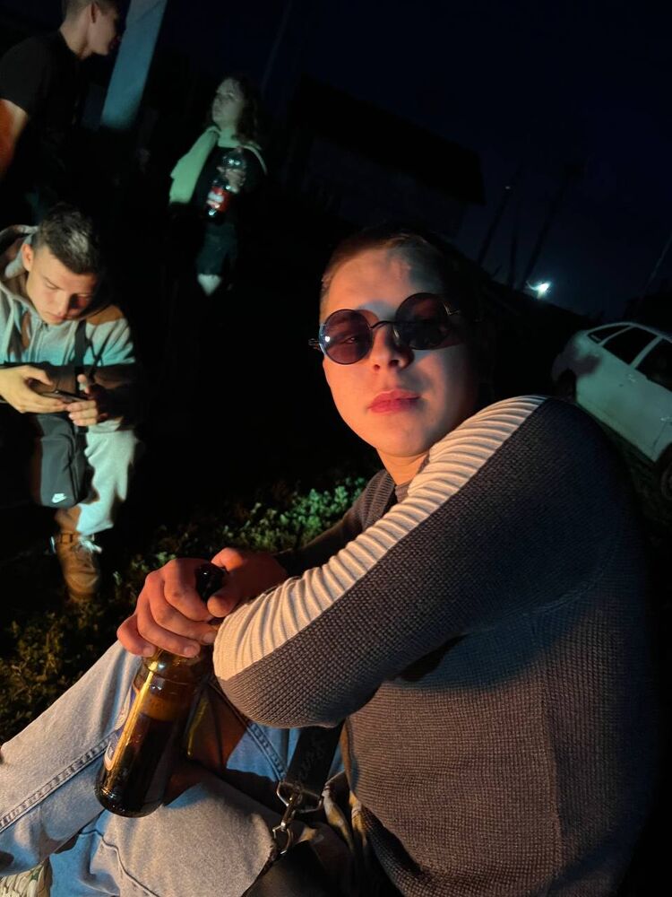  45161404  , 21 ,    -