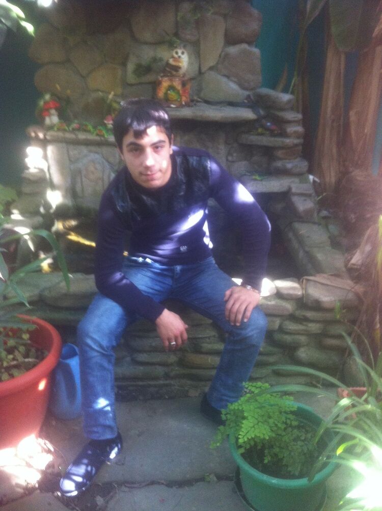 ,   Armen, 28 ,   ,   , c 