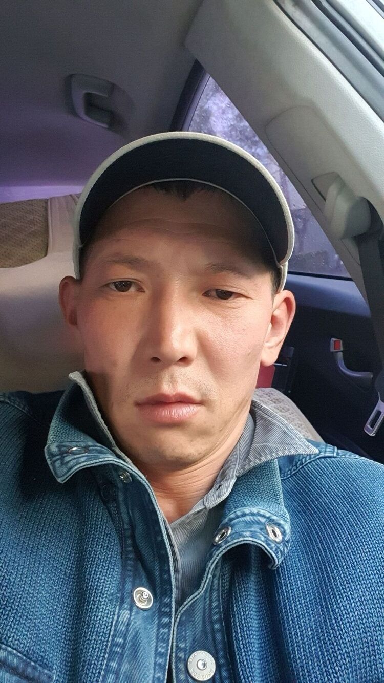  53687124  Mirbek, 37 ,    