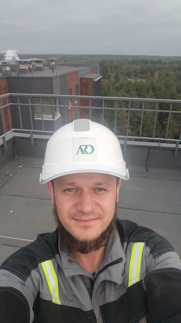  54663114  , 35 ,    -