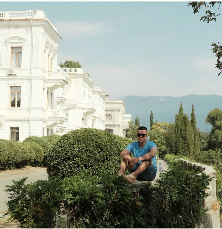  43805904  Imperator, 37 ,    