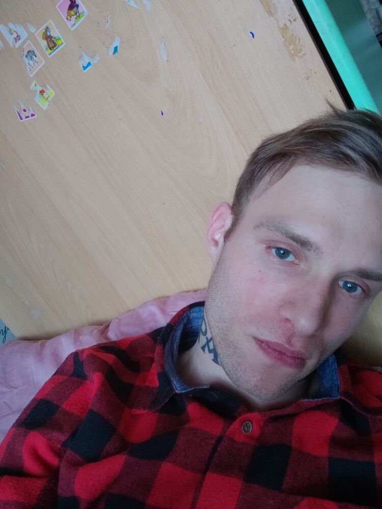  44719314  , 27 ,    