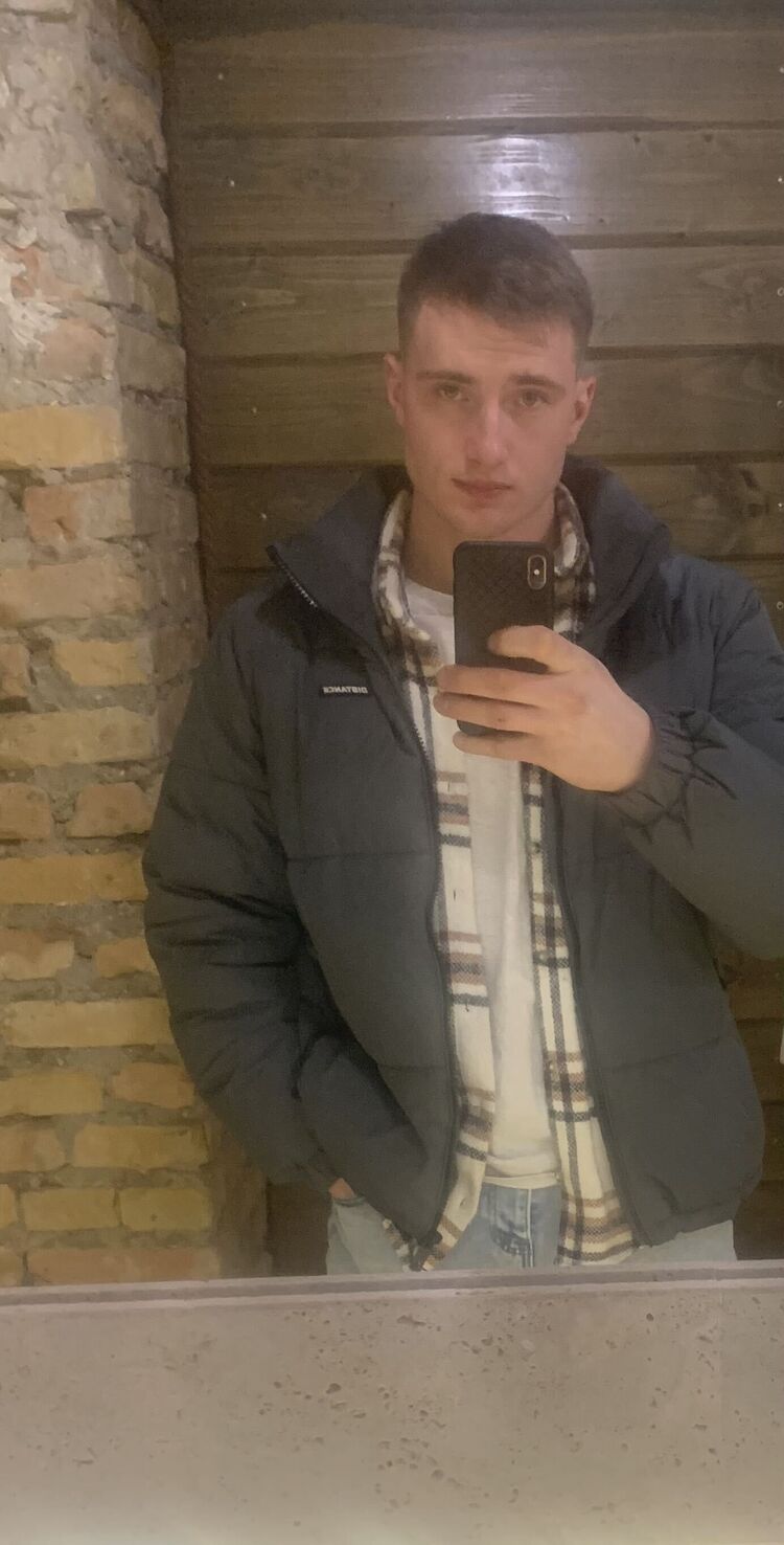  31967454  , 26 ,    