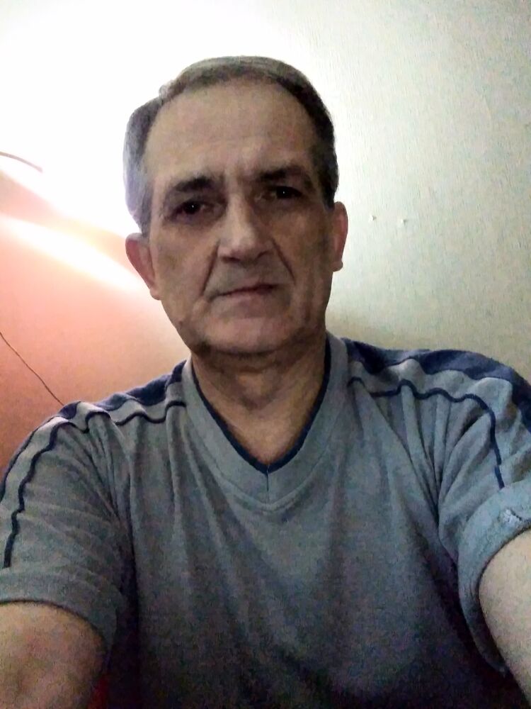  48133974  , 53 ,    