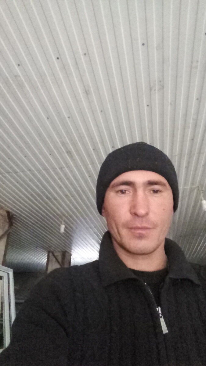  Targu Jiu,   , 44 ,   ,   , c 
