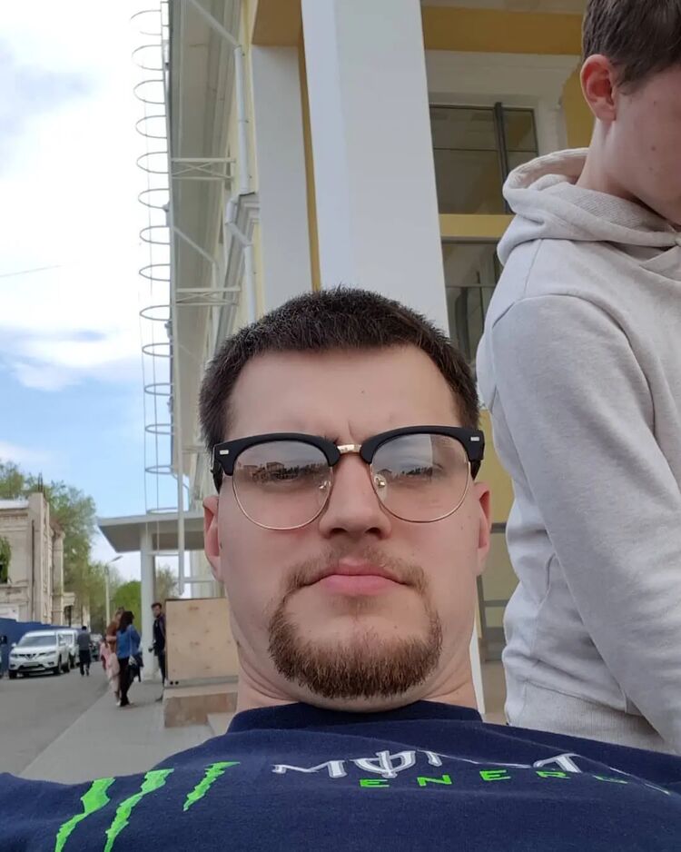  48133954  , 27 ,    