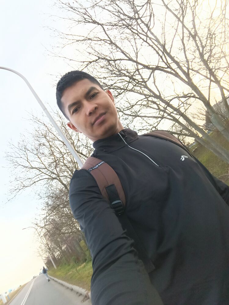  53355534  Elkin, 27 ,    Brojce
