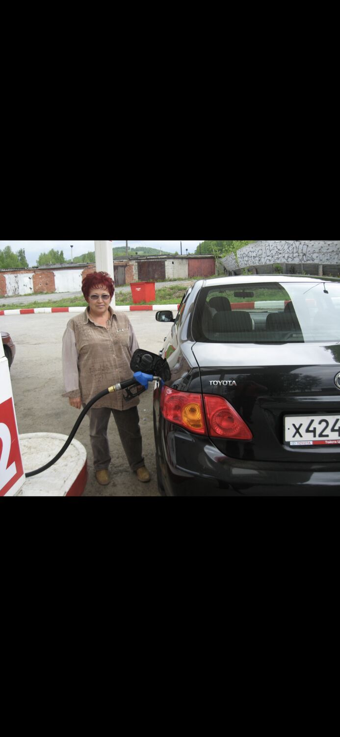  25781184  Ludmila, 70 ,    