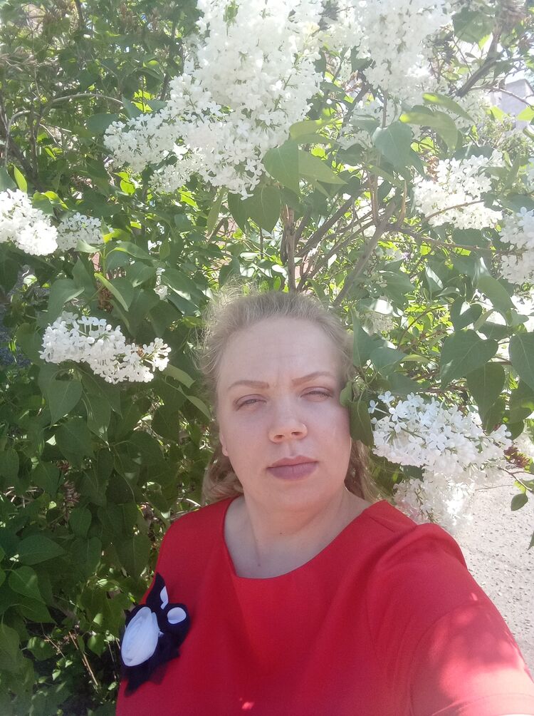  ,   Maria, 27 ,   ,   