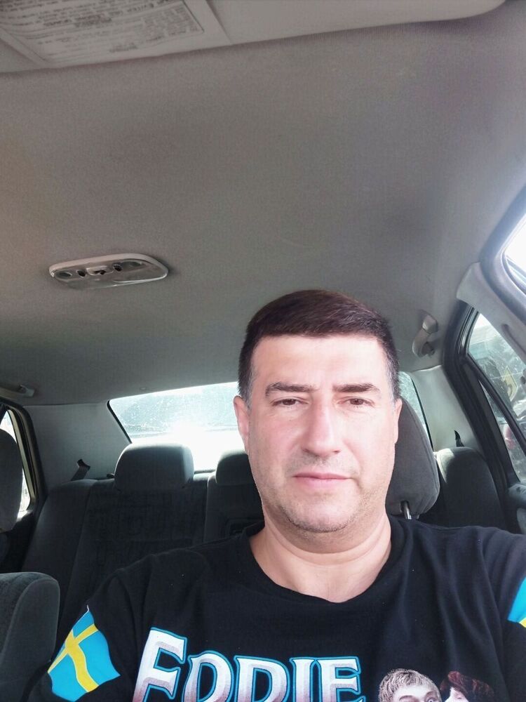  ,   Nikolas, 50 ,  