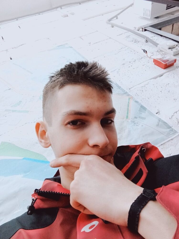  27090194  , 21 ,    -