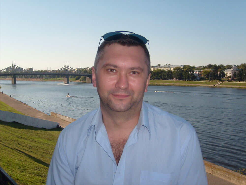  34045224  Alexandr, 52 ,    