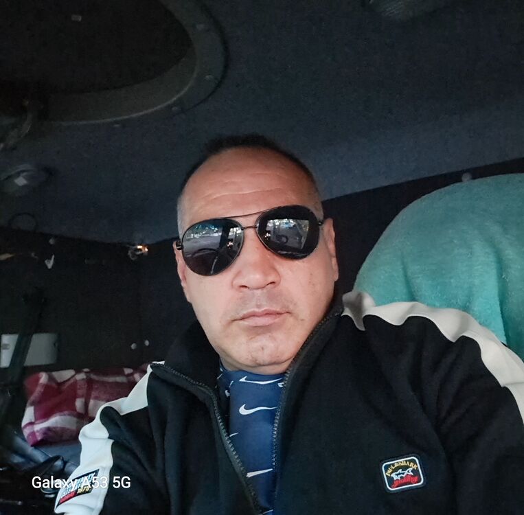  ,   Wolf, 43 ,   ,   