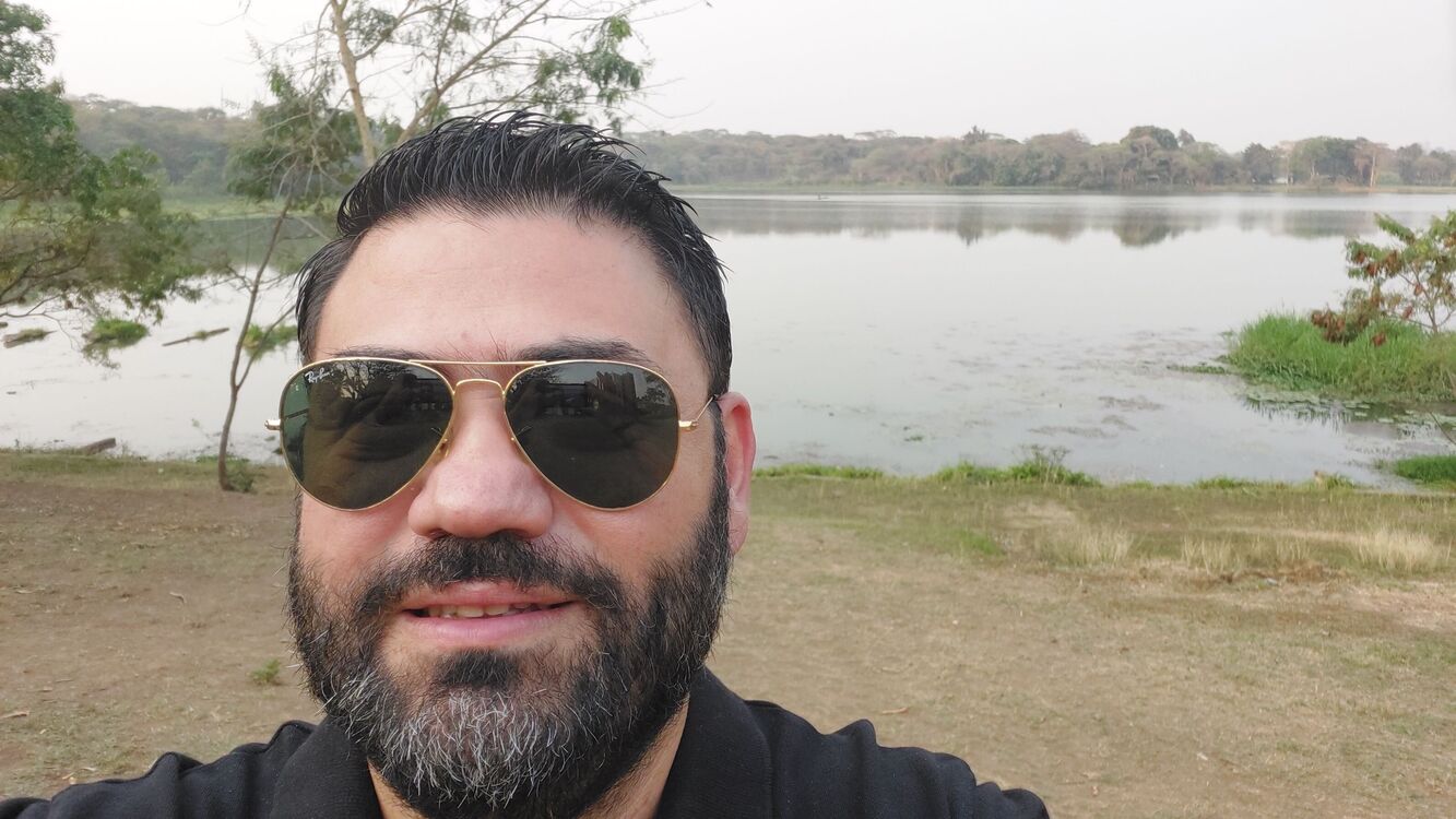  40390194  Bashir, 41 ,    Zahle