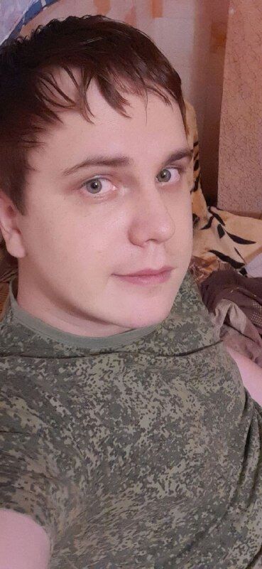  40734334  Alexandr, 26 ,    