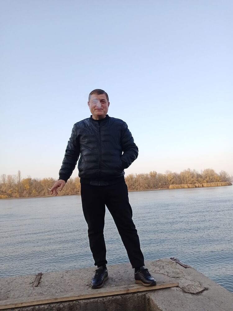  54363954  Timur, 47 ,    --