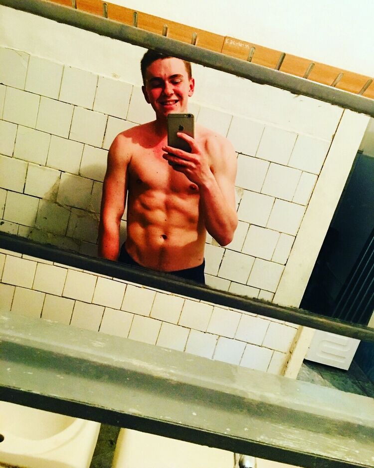  21883004  , 26 ,    
