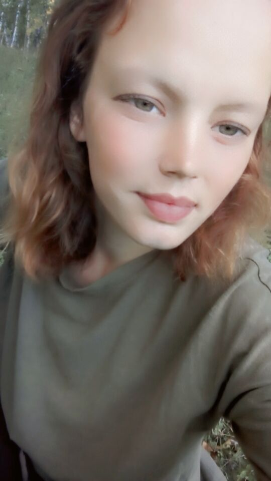  ,   Alexandra, 22 ,   c , 