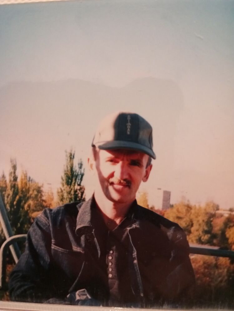  40069854  , 51 ,    