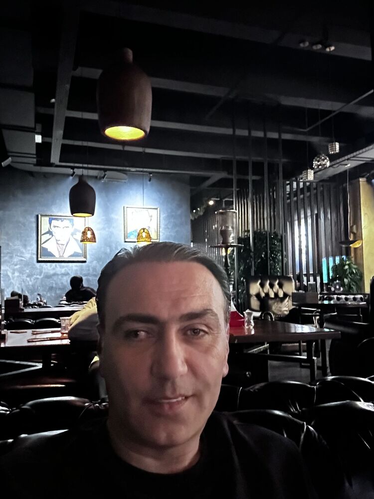  49812844  Deniz, 38 ,    