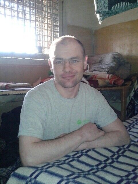  ,   Denis, 42 ,   ,   , c , 