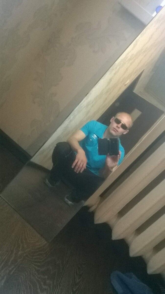  12072844  Aleksandr, 36 ,    