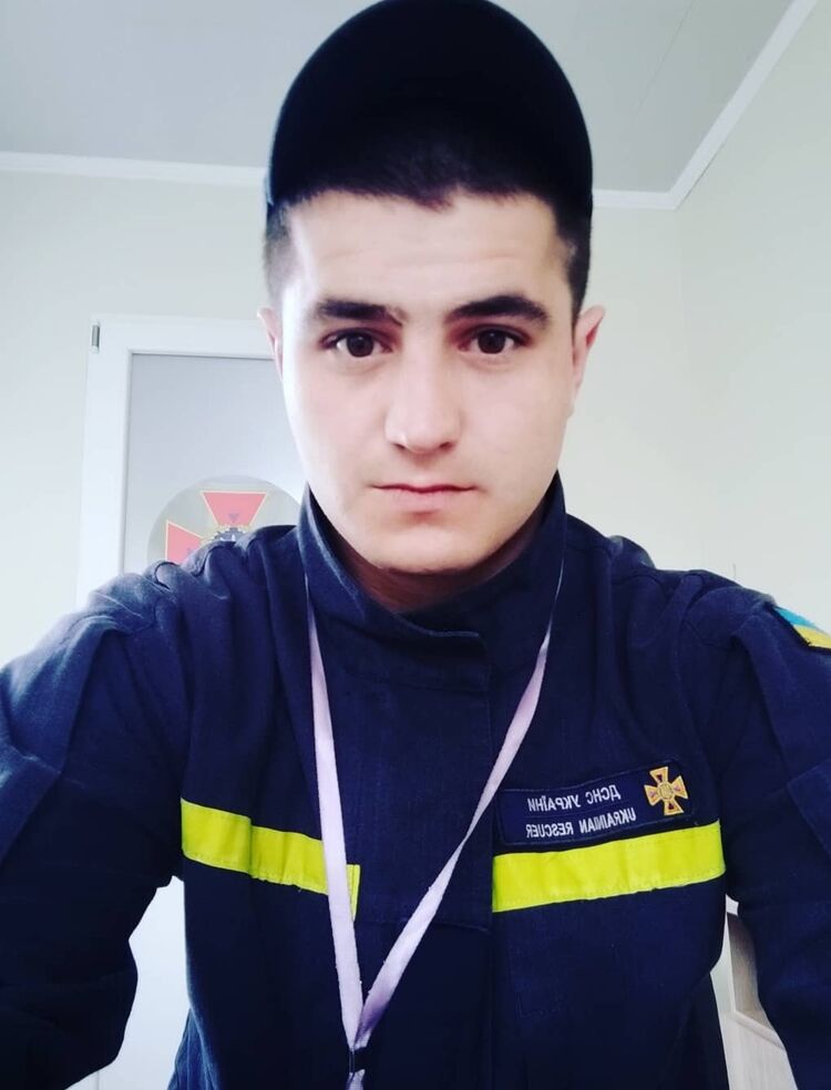  41534934  , 30 ,    