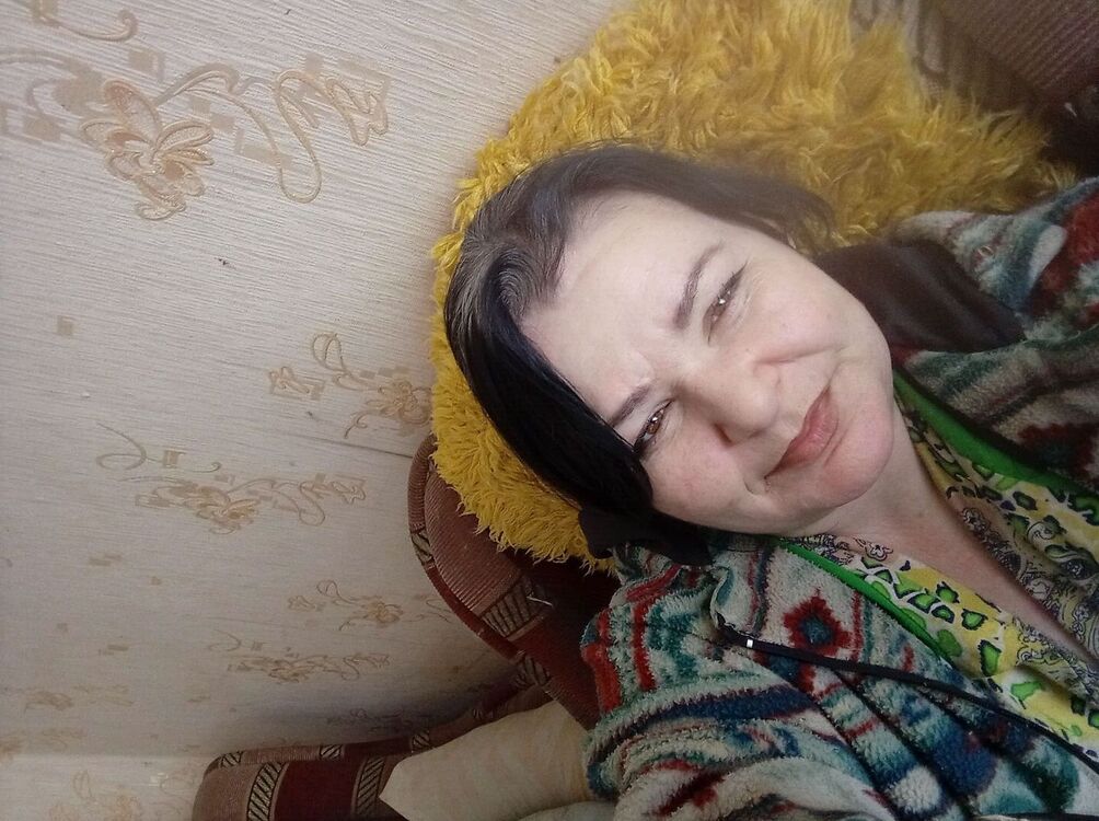  50952304  Anna, 45 ,    