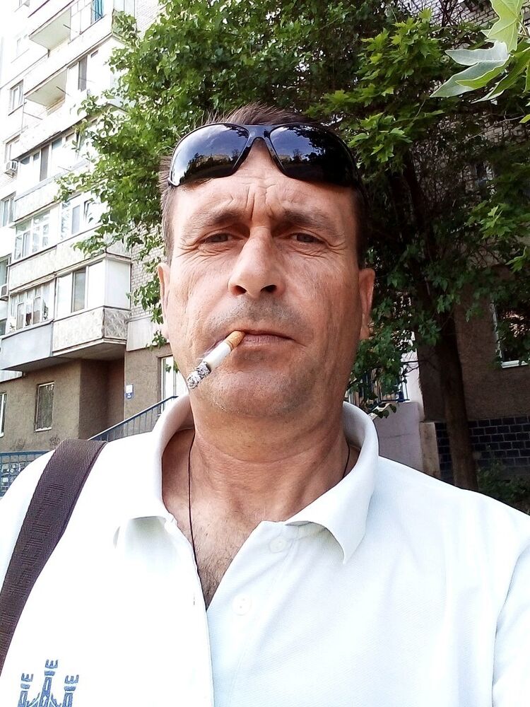  17993674  , 52 ,    
