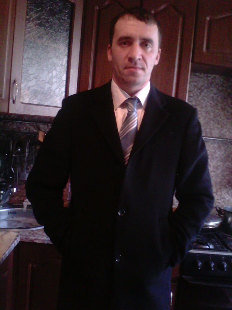  4344034  Dima, 44 ,    