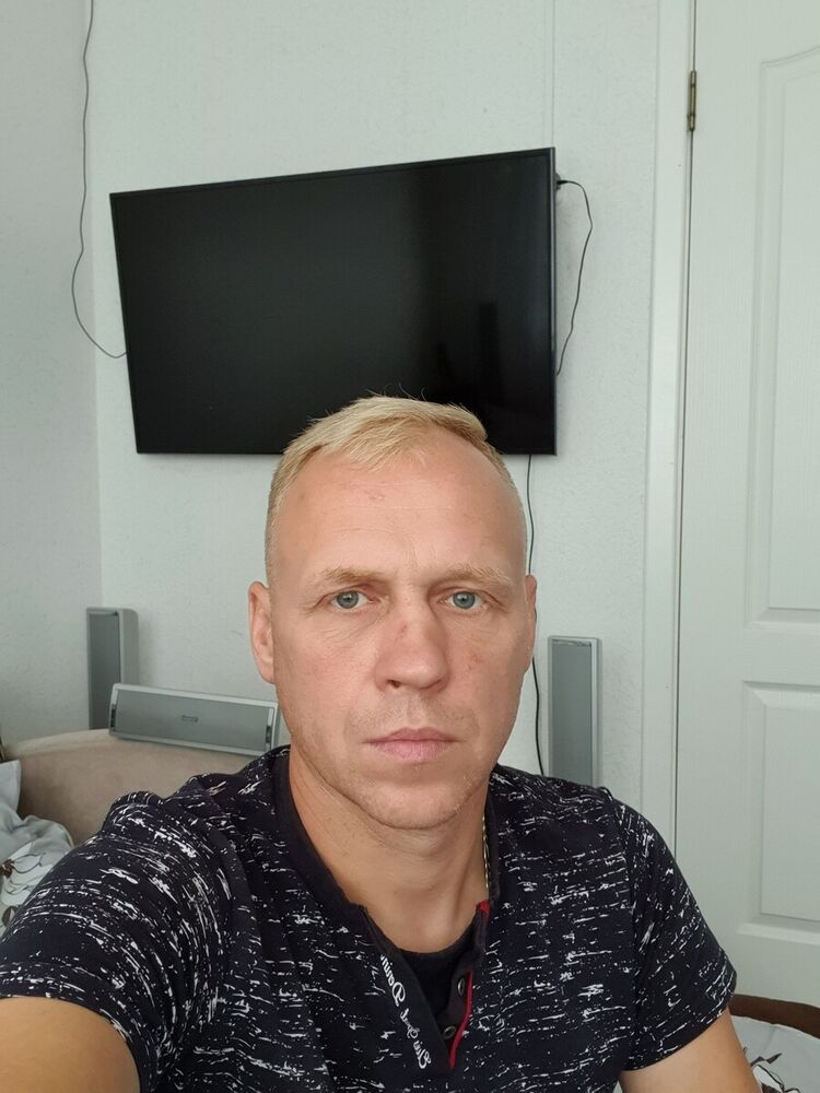  ,   Audrius, 46 ,   ,   , c 