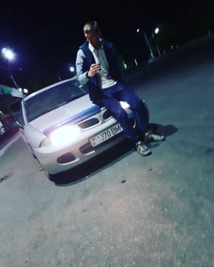  37199254  , 24 ,    