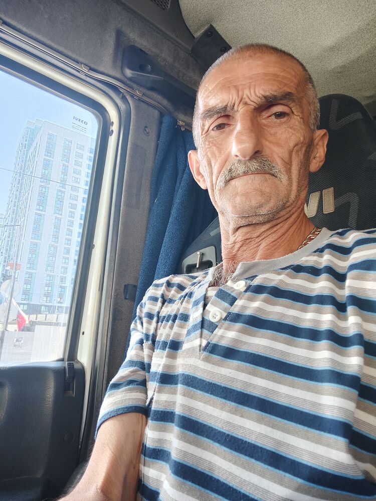  44887674  , 65 ,    