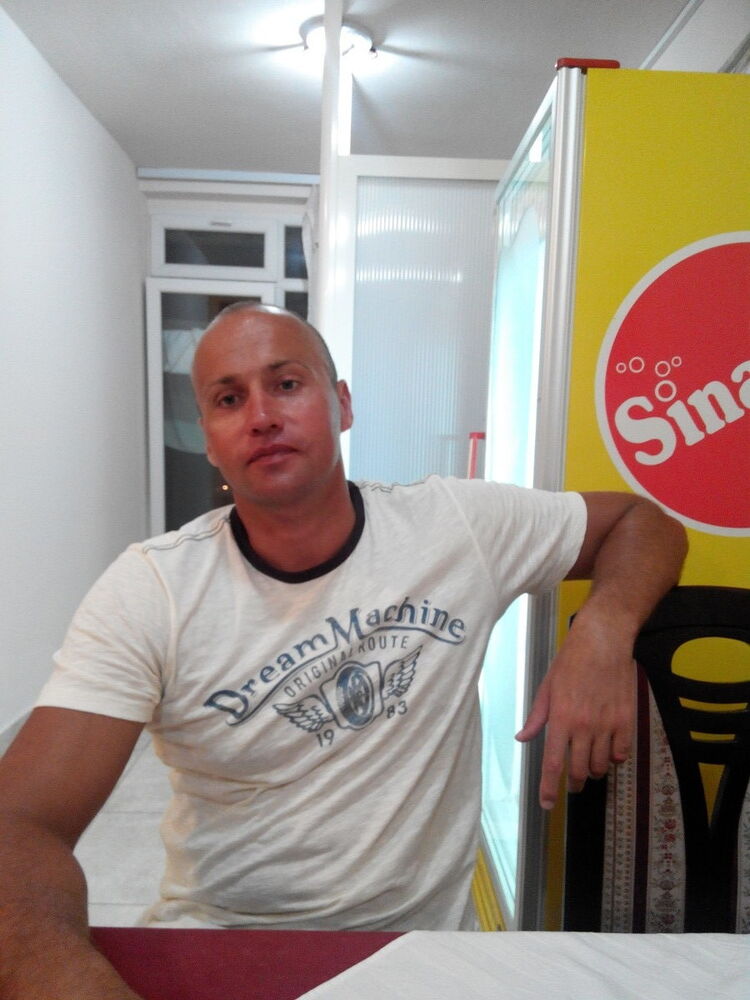  5142854  Serg, 43 ,    
