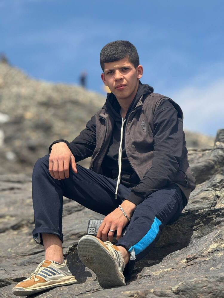  ,   Anvar, 19 ,   ,   