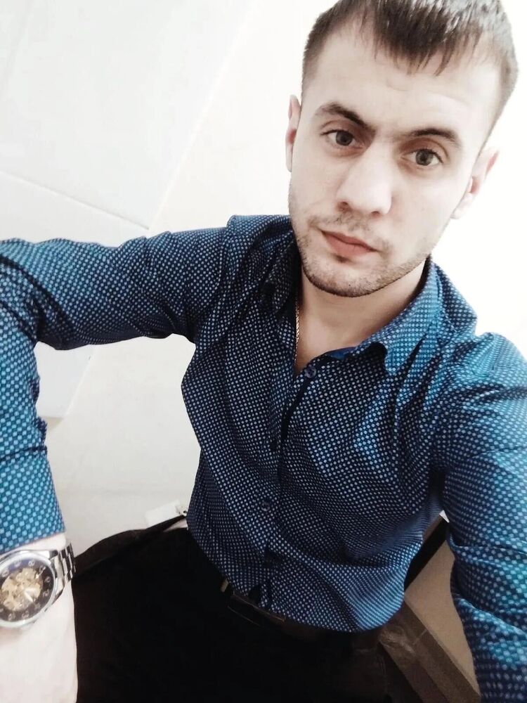  49775534  , 27 ,    