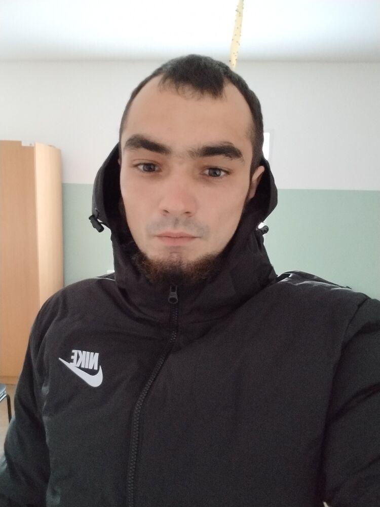  38389084  , 27 ,    