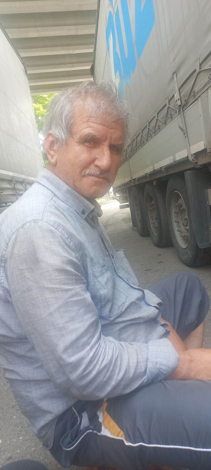  52166244  Ali osman, 55 ,    