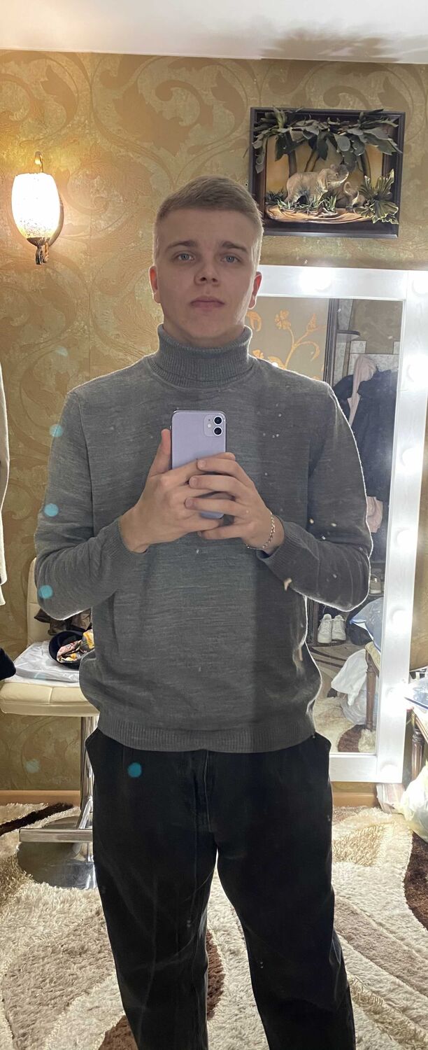  ,   Anton, 25 ,   ,   