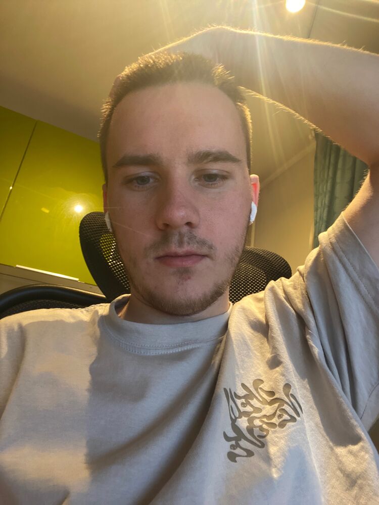  45893694  , 24 ,    