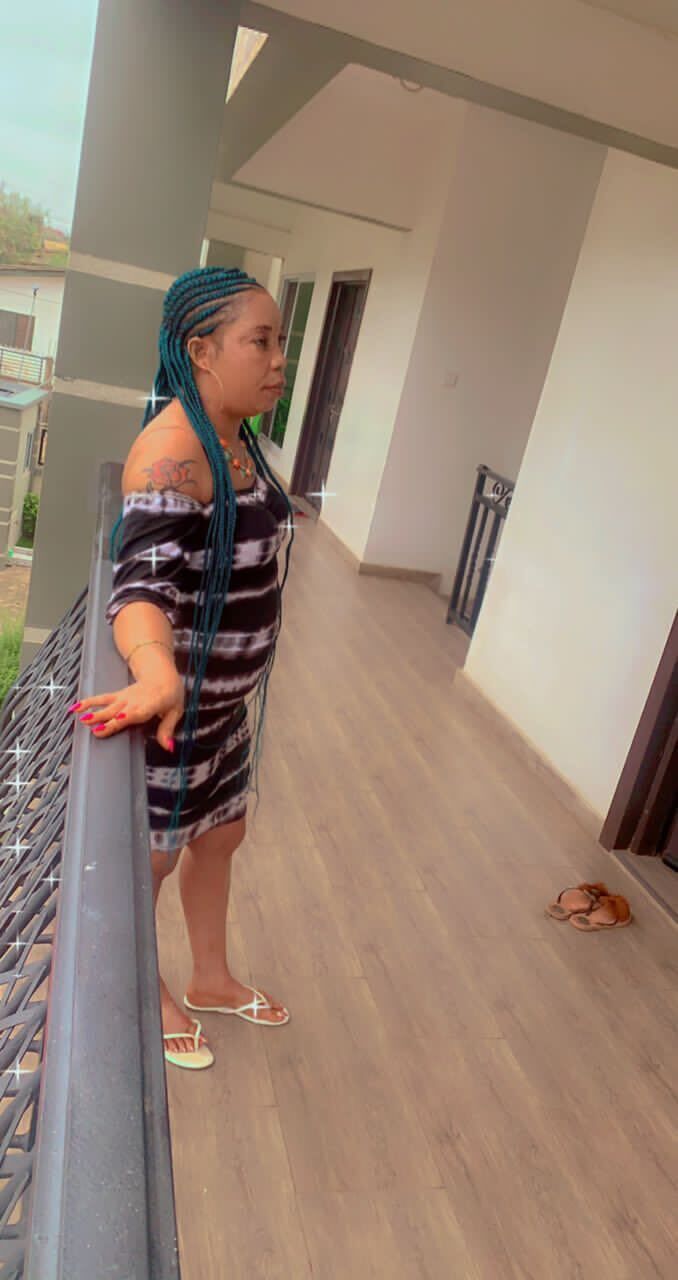  ,   Eva, 43 ,   ,   